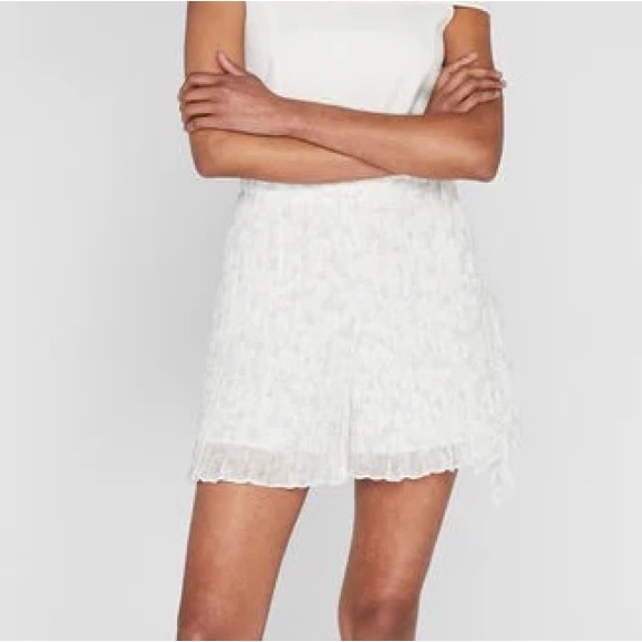 Club Monaco shorts - Picture 2 of 7